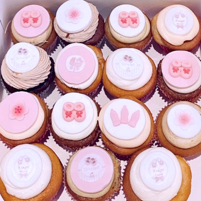Darlings-Cupcakes-Babyshower-It-s-a-Girl-minicupcakes